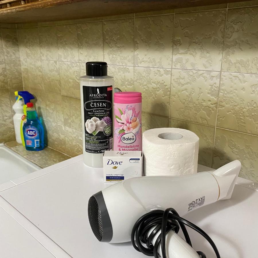 Apartman Sara 플루지네 외부 사진