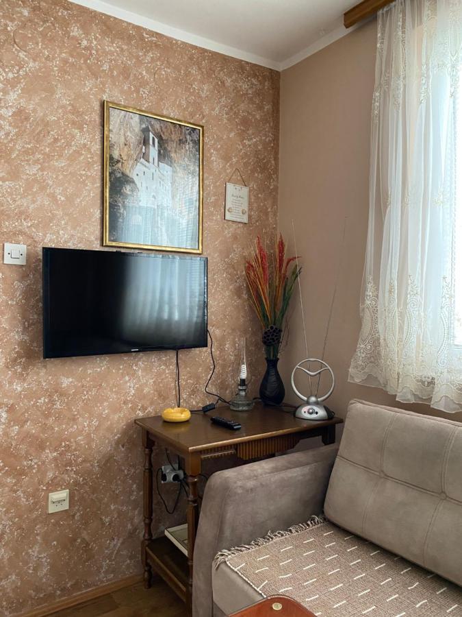 Apartman Sara 플루지네 외부 사진