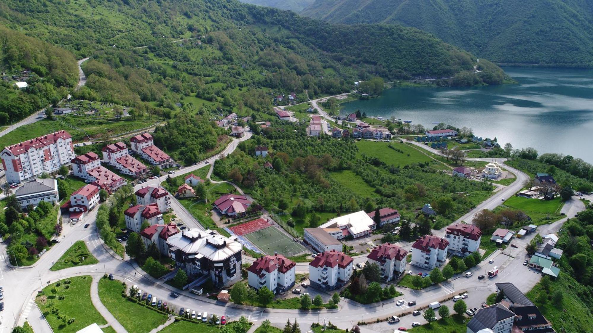 Apartman Sara 플루지네 외부 사진