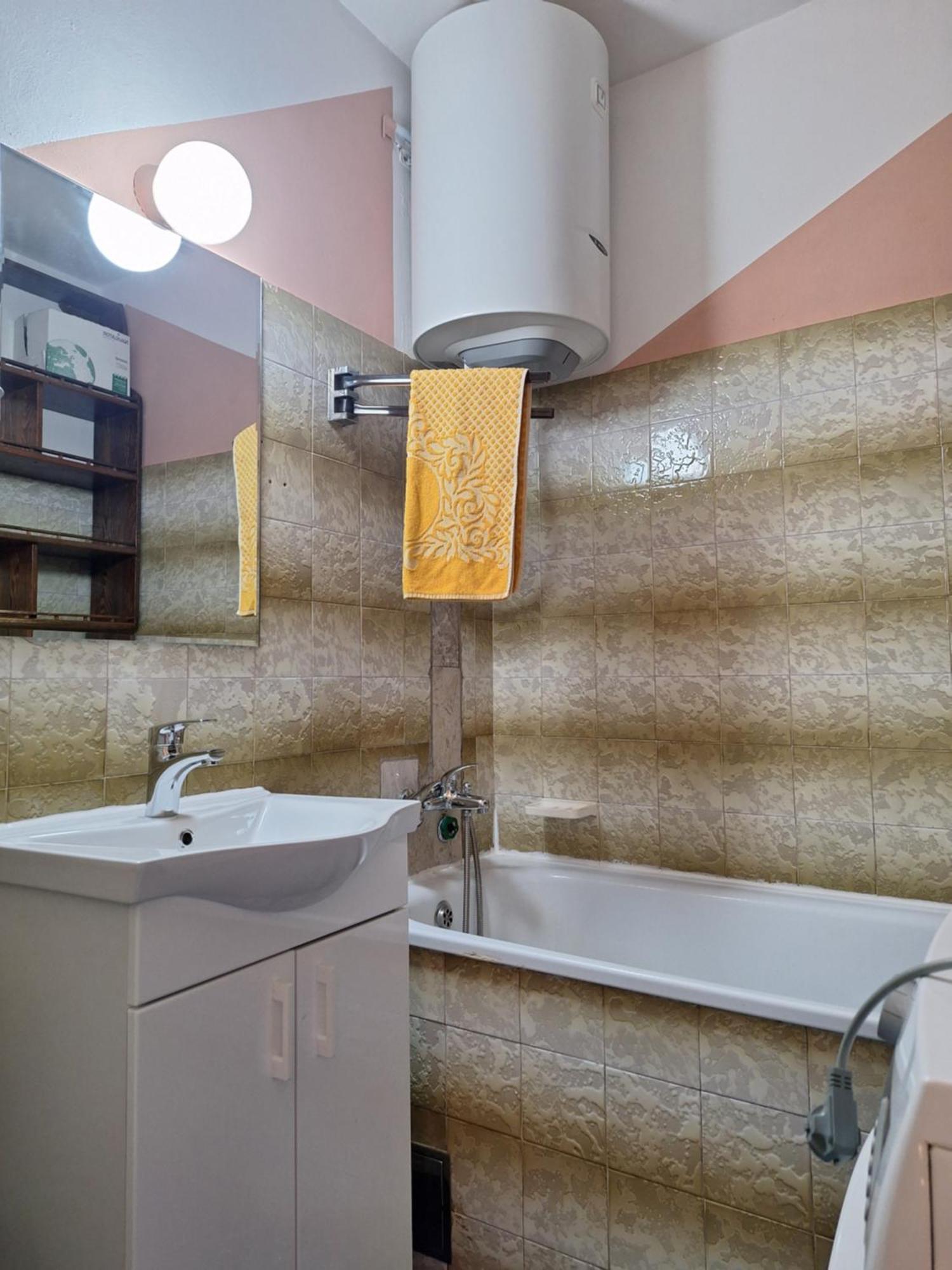 Apartman Sara 플루지네 외부 사진